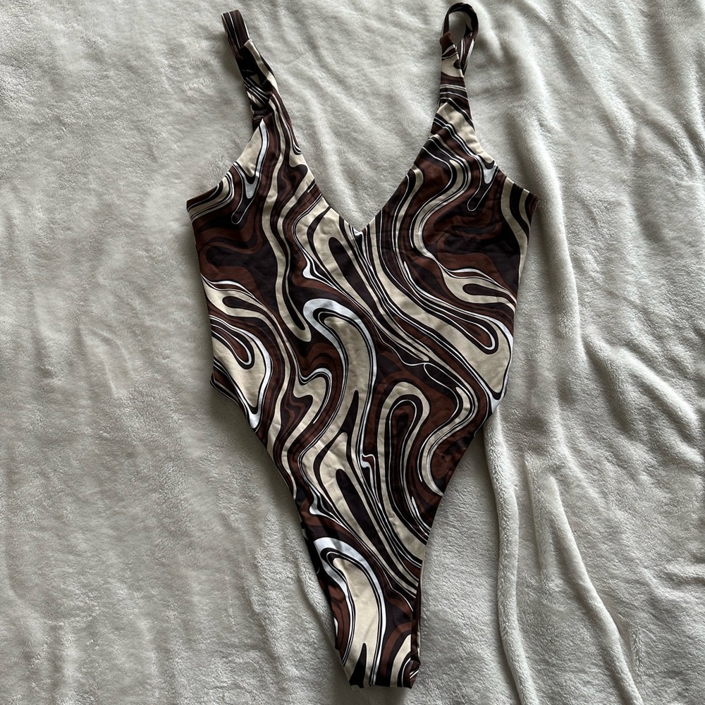 Toluca Minerva one piece in cappuccino